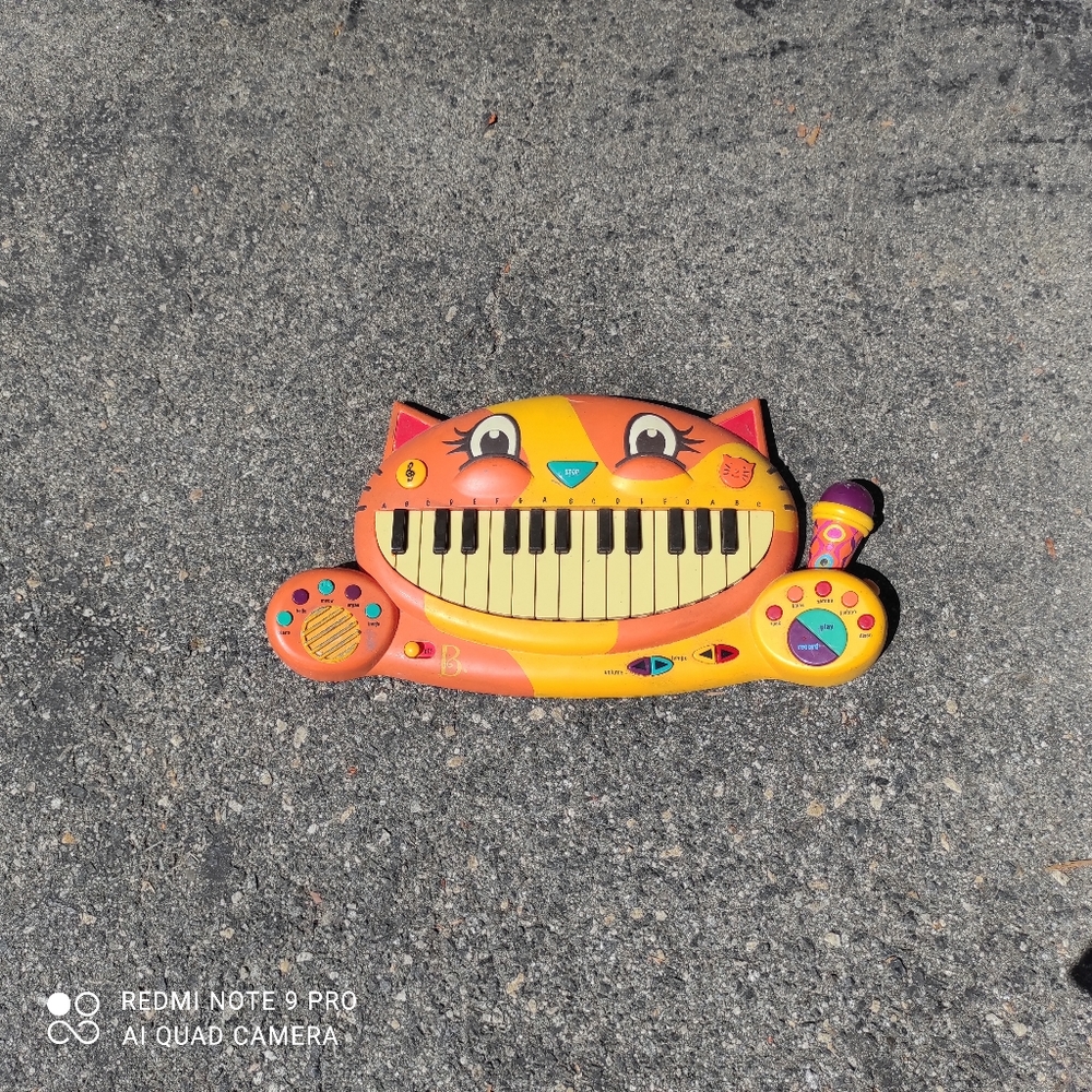 Kitty Piano